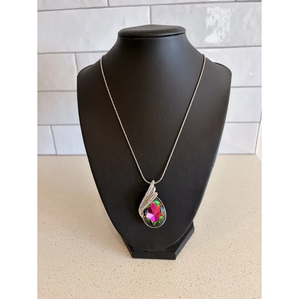 Artune Swarovski Crystal Rainbow Teardrop Pendant Silver Necklace NWT Women’s